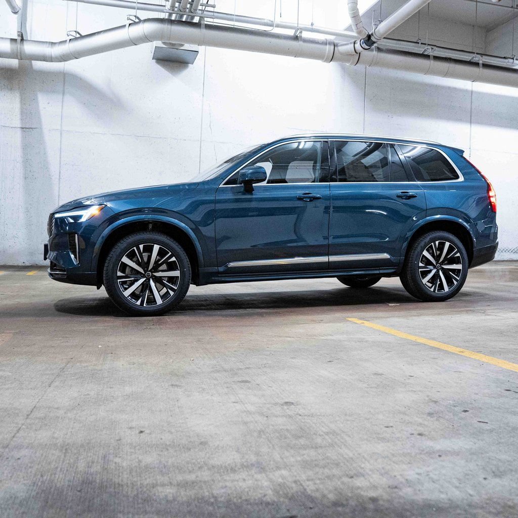New 2026 Volvo XC90 B6 Core AWD/4WD image 3