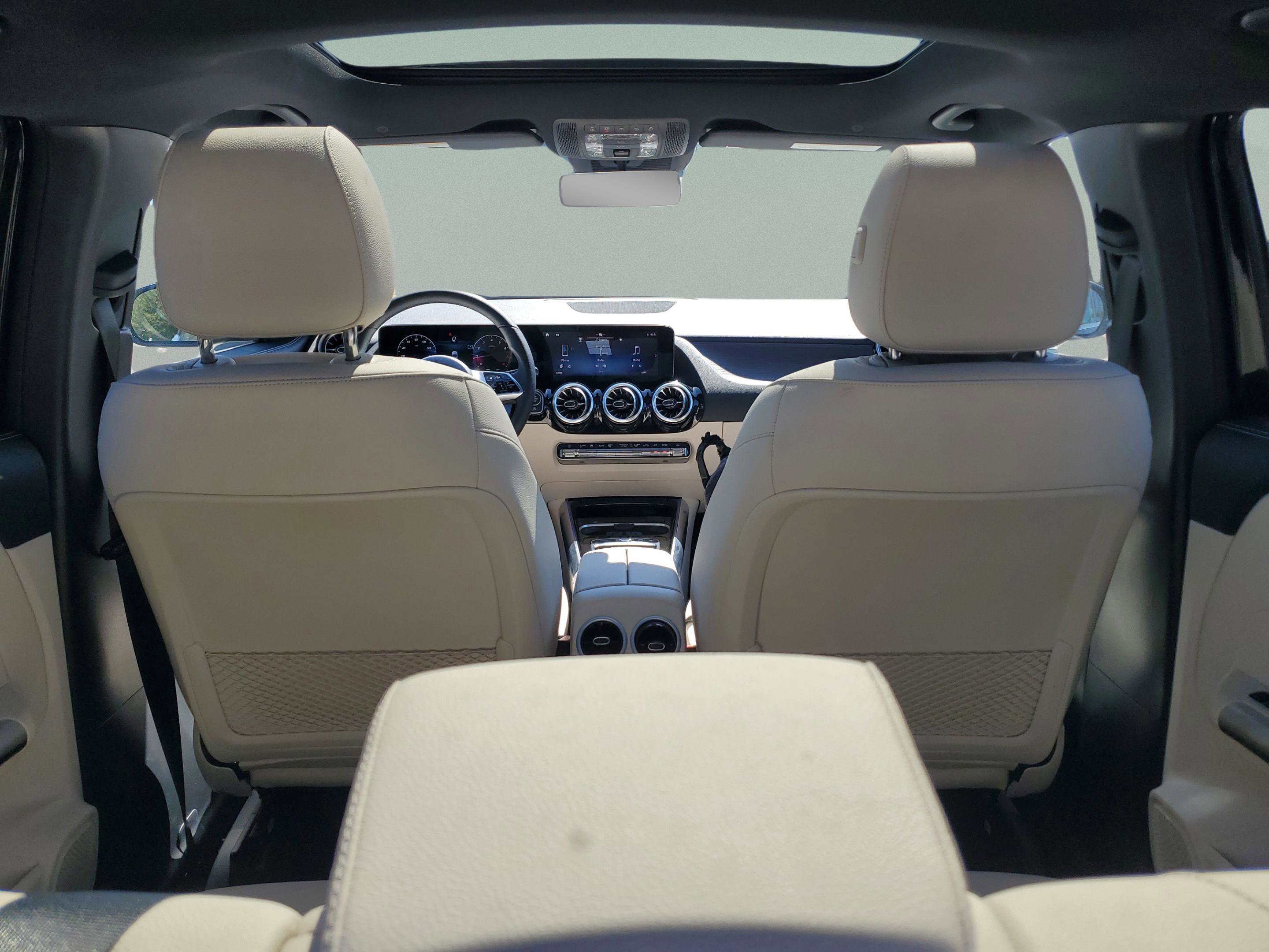 Certified 2025 Mercedes-Benz GLA 250 image 7