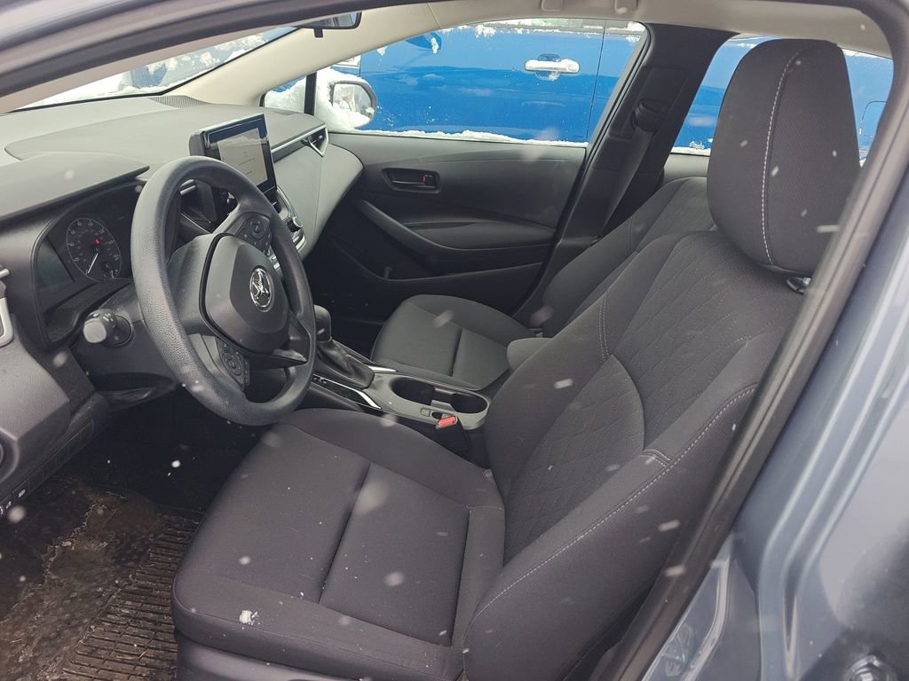 Used 2024 Toyota Corolla LE image 5