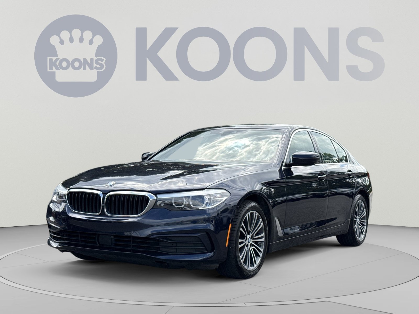 Used 2019 BMW 540i xDrive AWD/4WD image 1