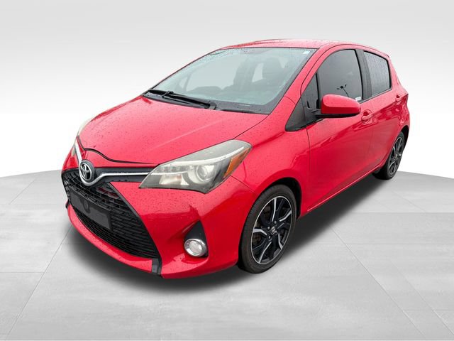 Used 2015 Toyota Yaris SE FWD image 3