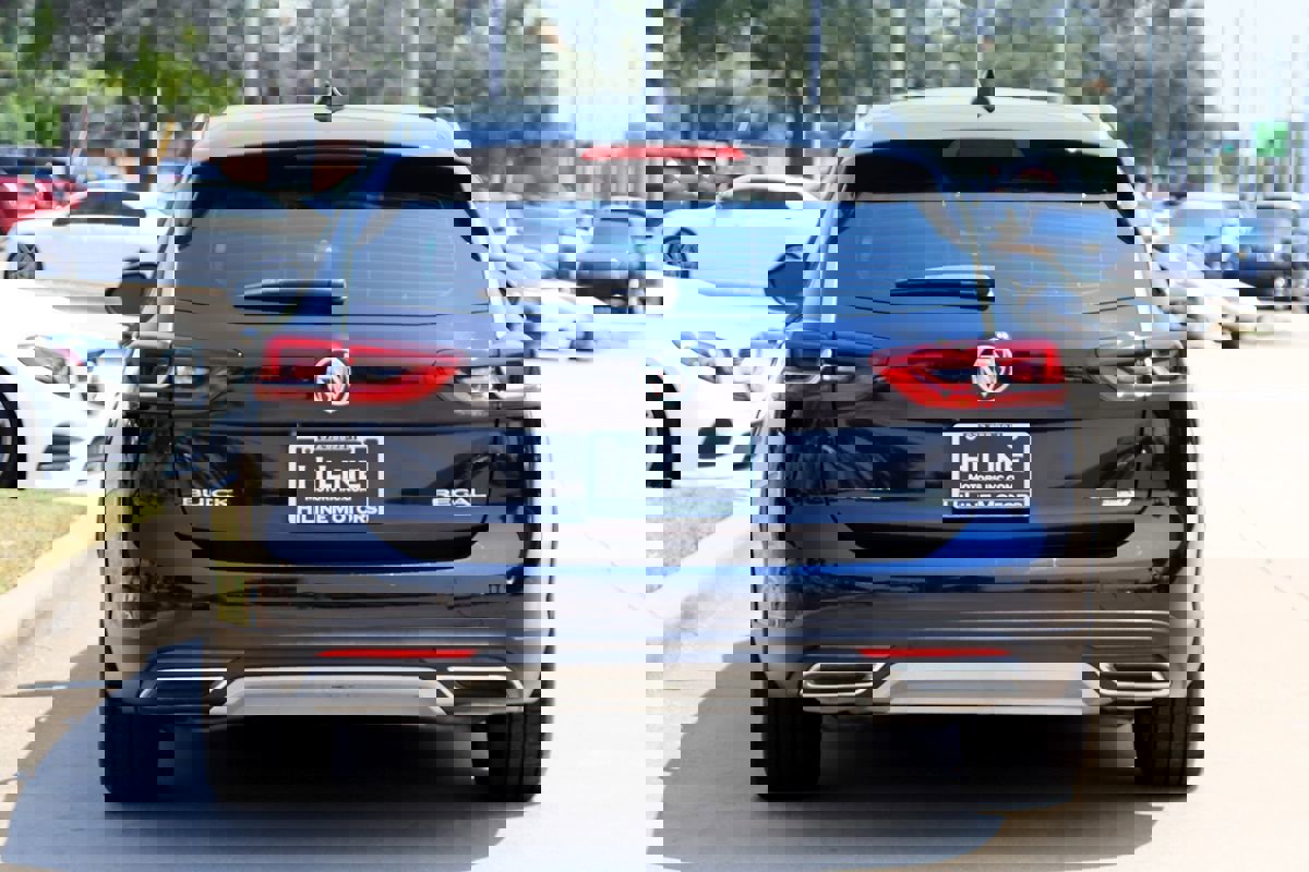 Used 2018 Buick Regal Essence w/ Driver Confidence Package #1 image 57