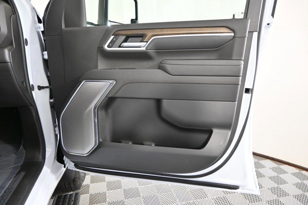 New 2026 Chevrolet Silverado 3500 High Country w/ High Country Premium Package image 12