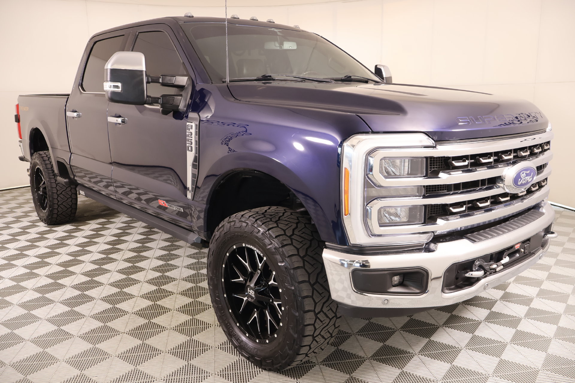 Used 2023 Ford F250 King Ranch w/ Tremor Off-Road Package AWD/4WD image 1