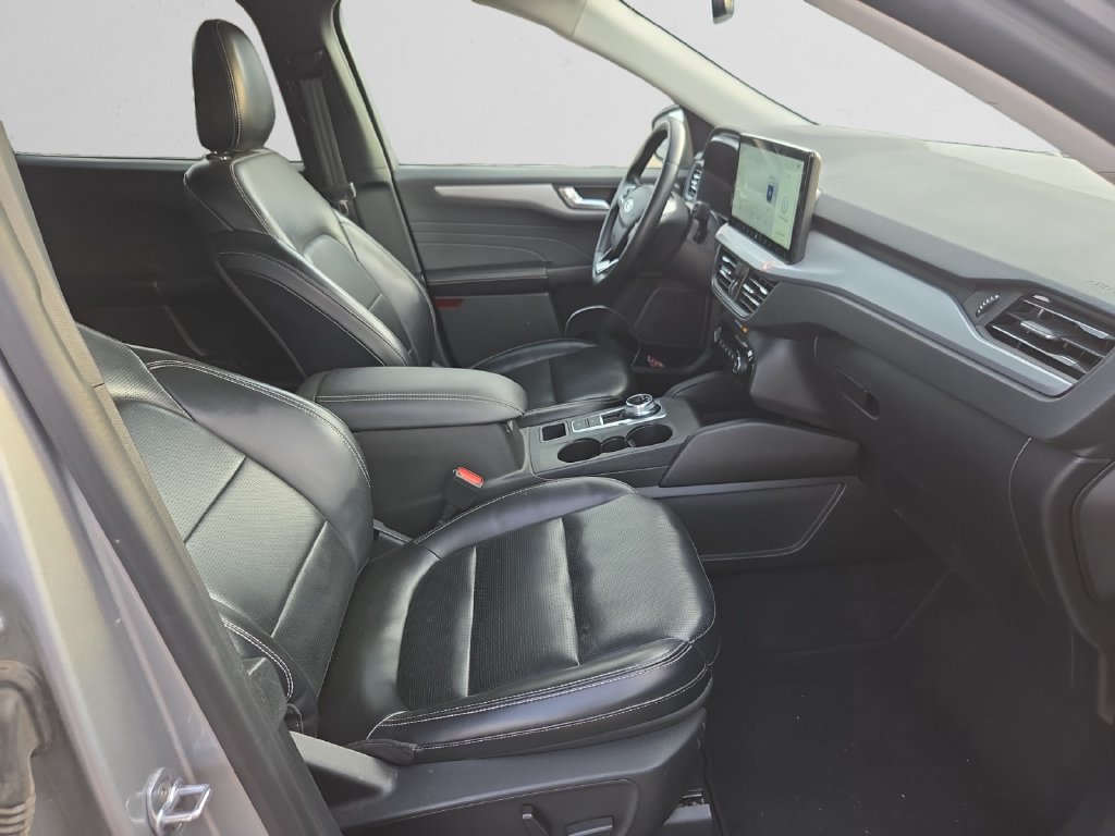 Used 2024 Ford Escape Platinum AWD/4WD image 15