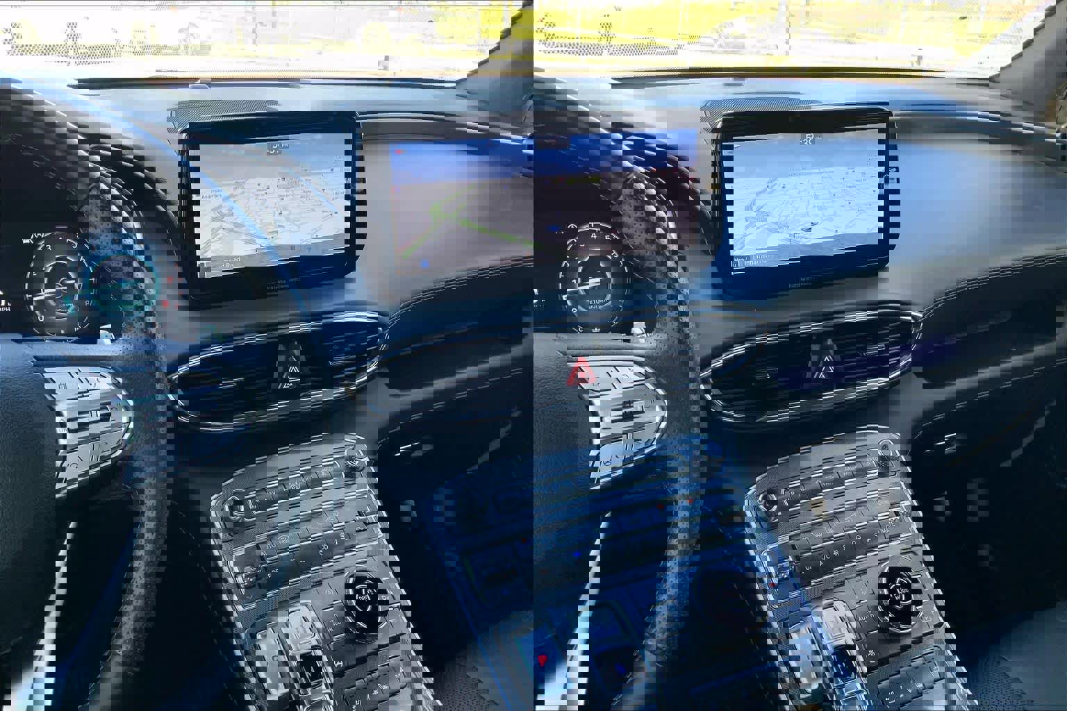 Used 2022 Hyundai Santa Fe Calligraphy image 6