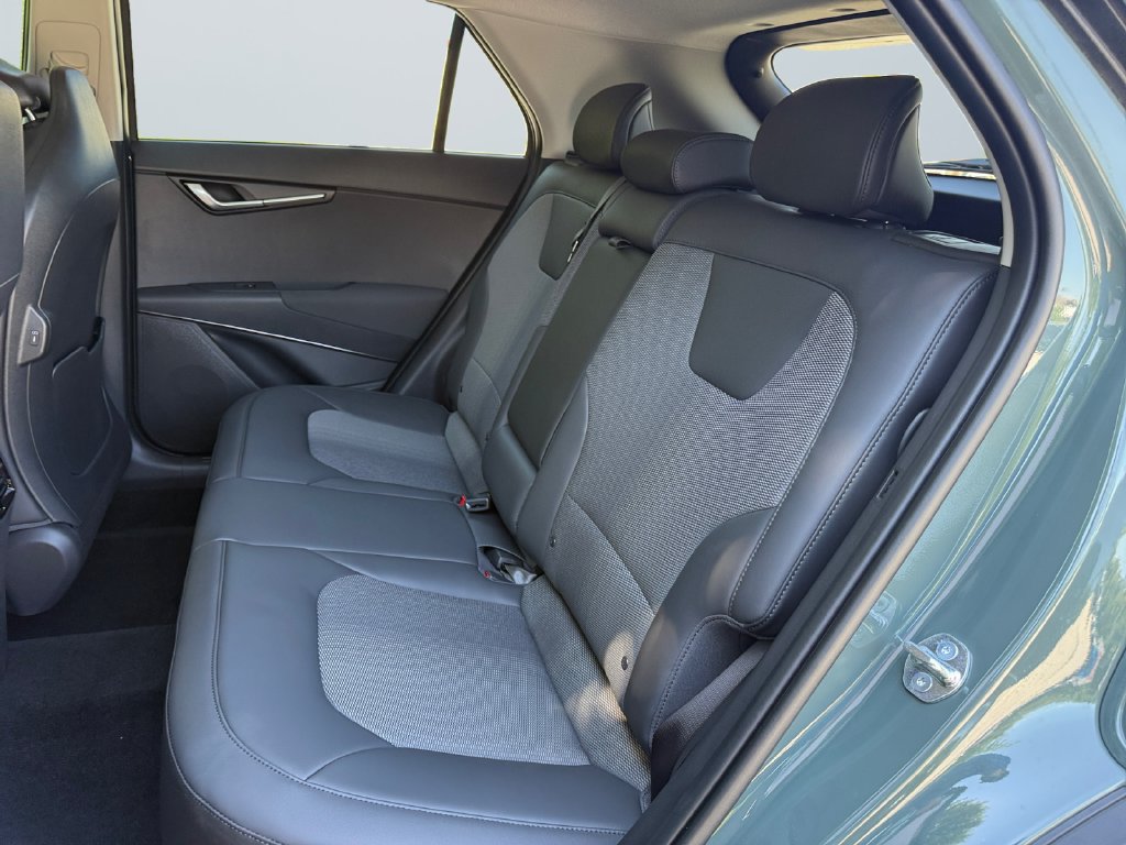 New 2026 Kia Niro EX w/ EX Premium Package FWD image 13