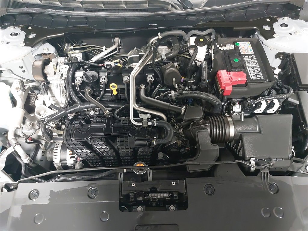 Used 2025 Nissan Altima 2.5 SR image 29