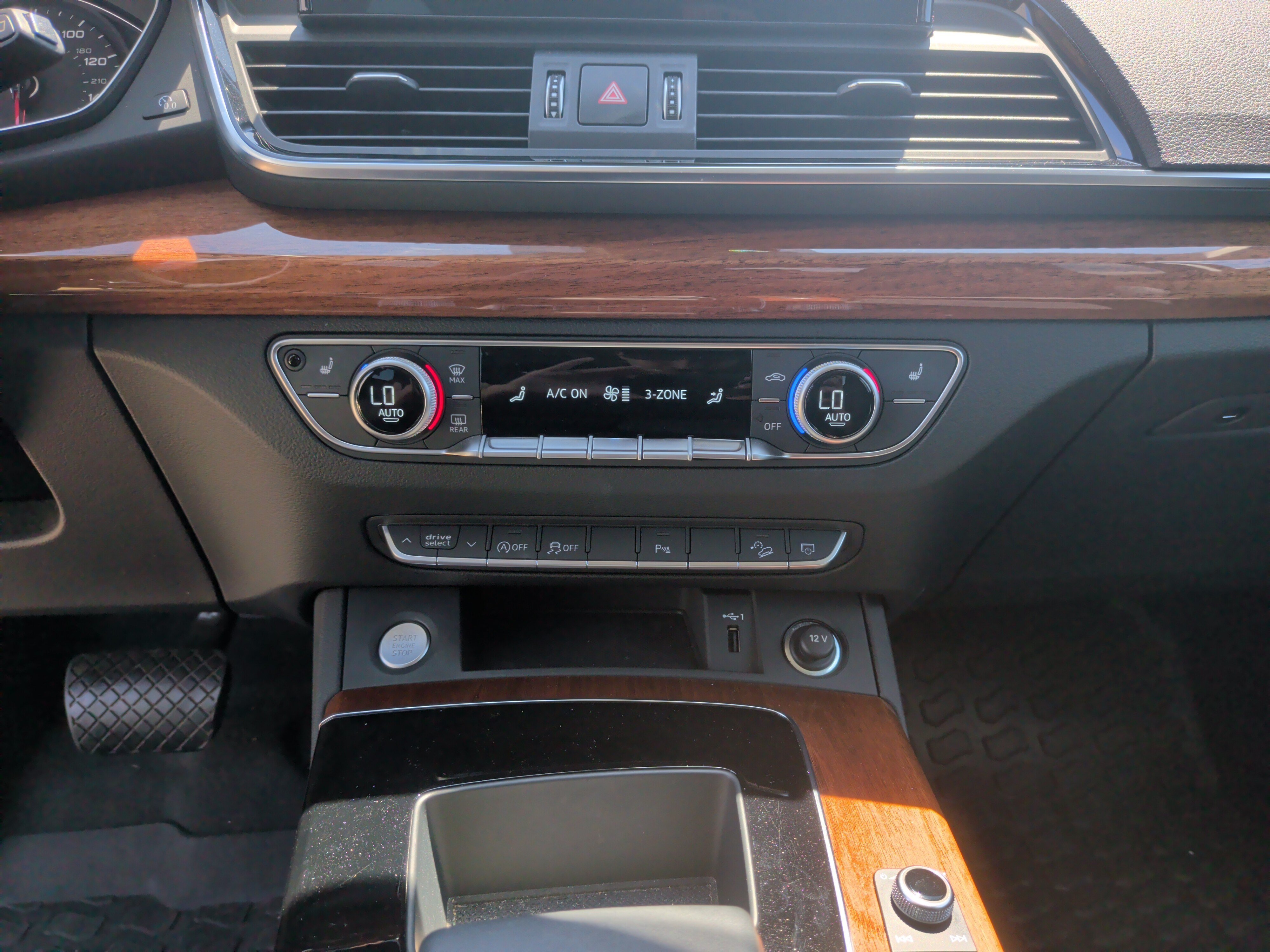 Certified 2023 Audi Q5 2.0T Premium w/ Convenience Package AWD/4WD image 25