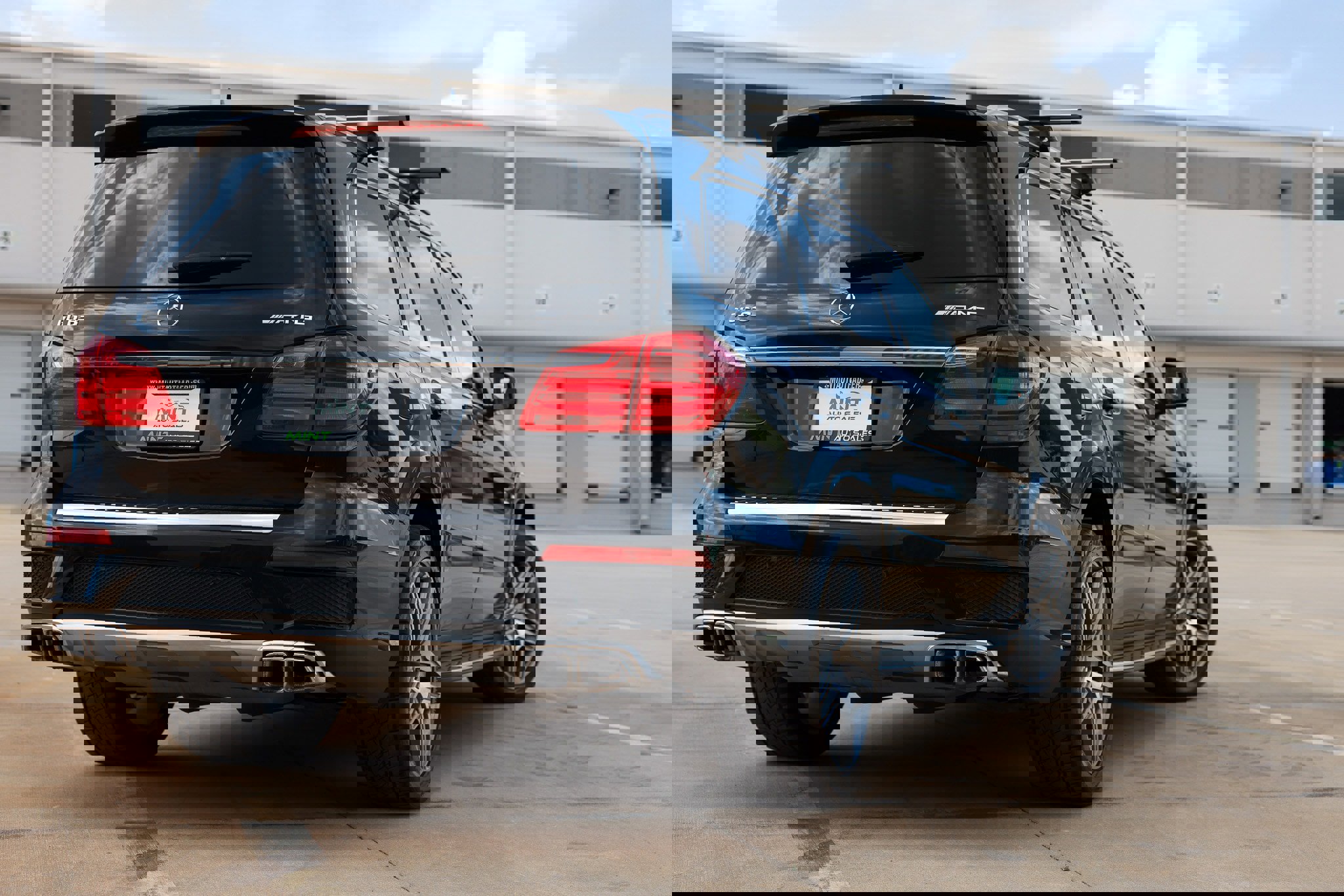 Used 2015 Mercedes-Benz GL 63 AMG 4MATIC image 46