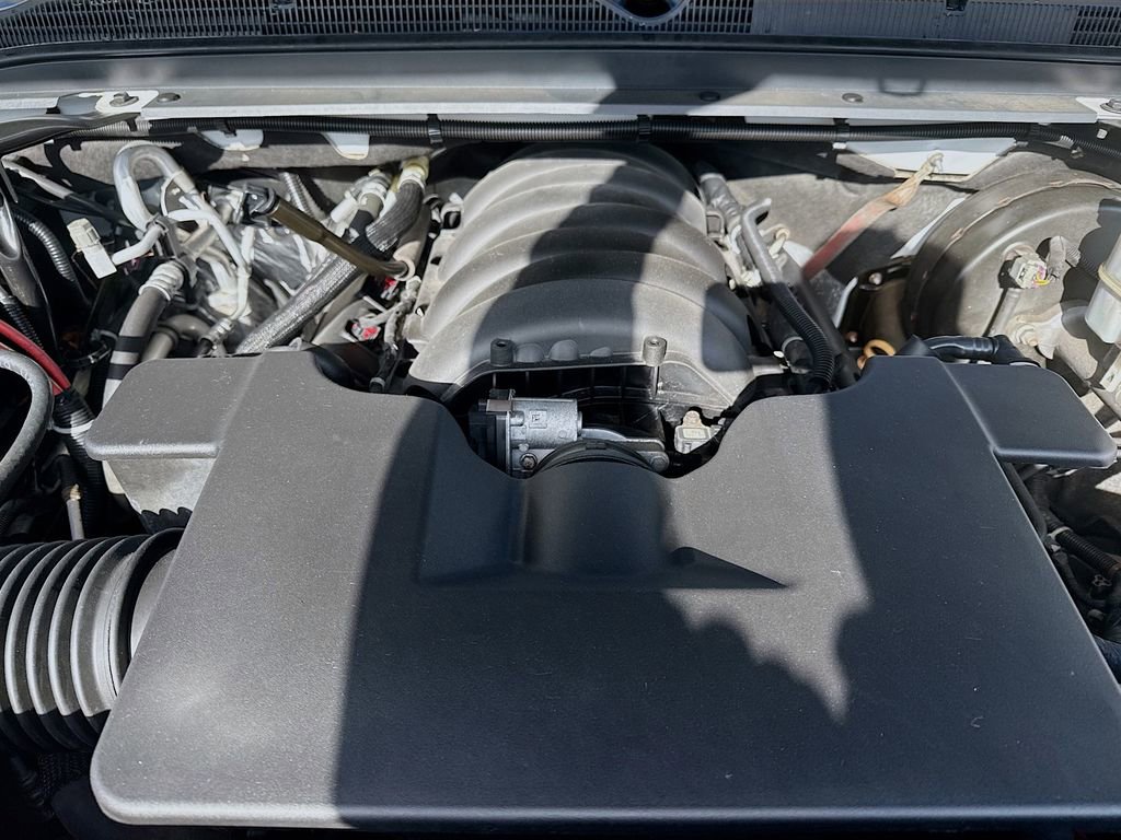 Used 2020 Chevrolet Suburban Premier image 31