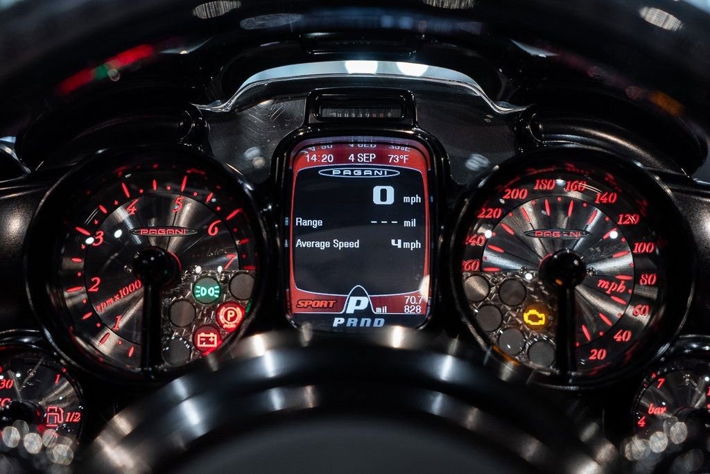 Used 2017 Pagani Huayra image 22