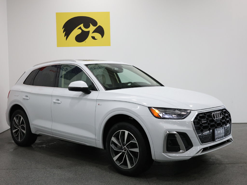 Used 2024 Audi Q5 2.0T Premium Plus w/ Premium Plus Package AWD/4WD image 6