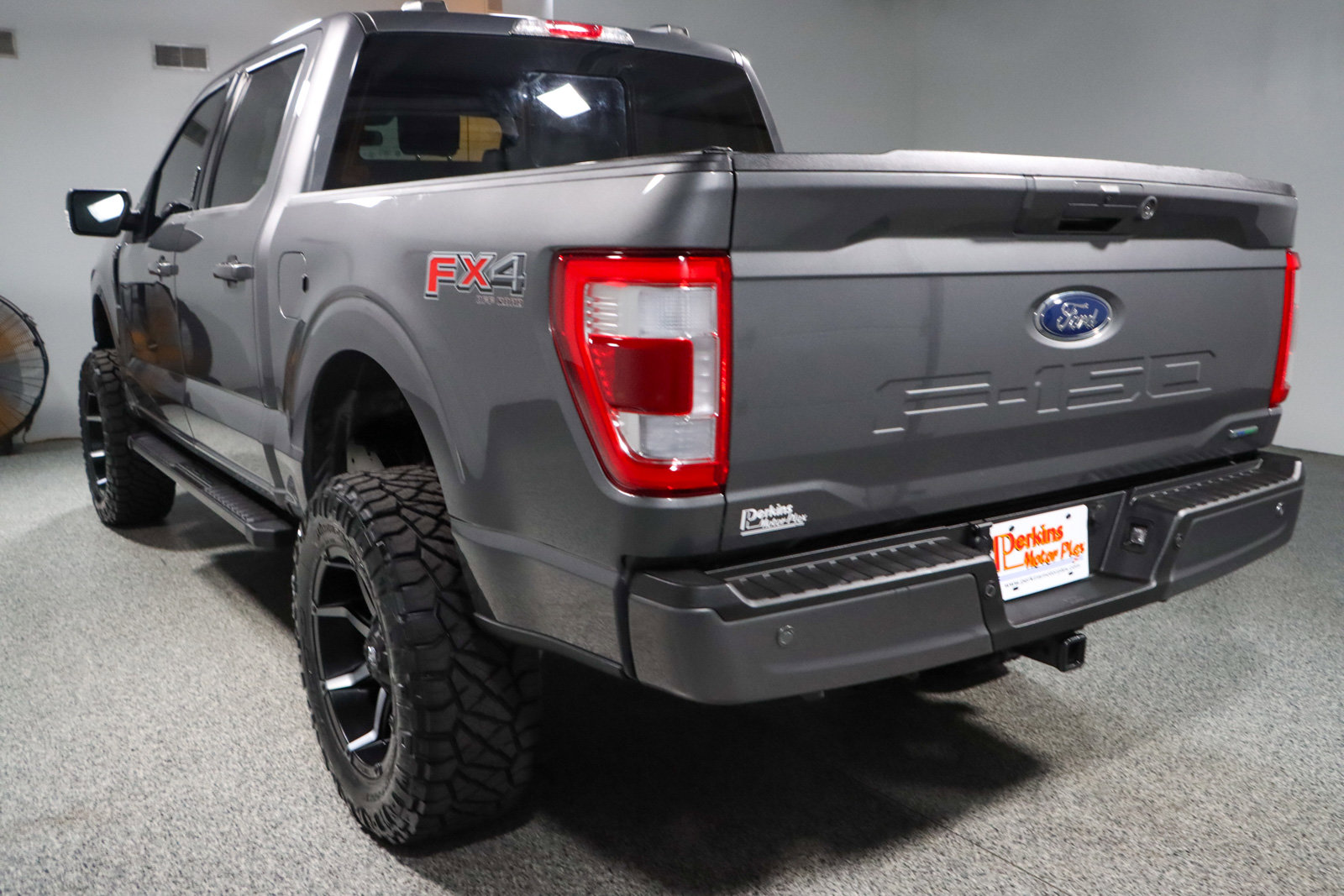 Used 2021 Ford F150 Lariat w/ Equipment Group 502A High image 10