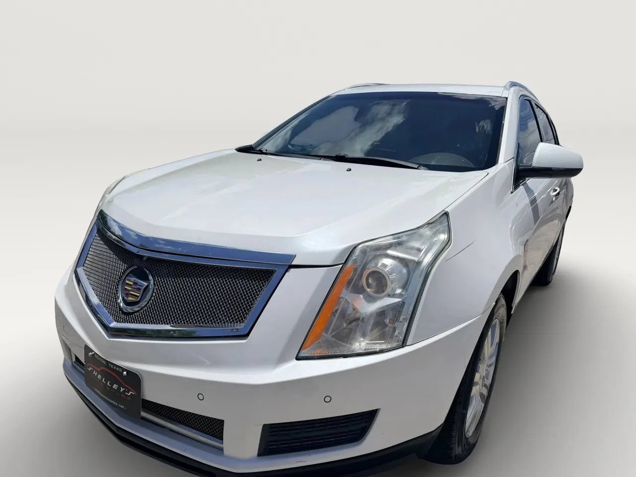 Used 2010 Cadillac SRX Luxury FWD image 3
