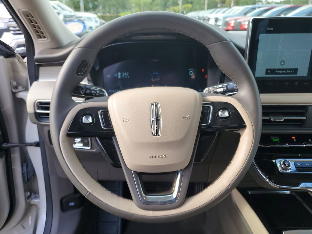 Used 2024 Lincoln Corsair FWD image 24