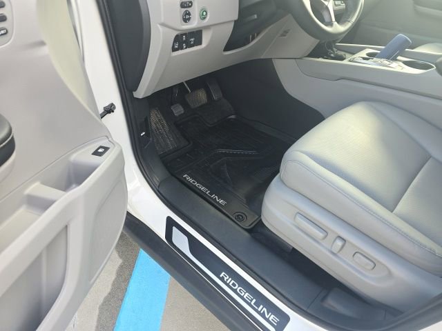 Used 2025 Honda Ridgeline RTL image 19