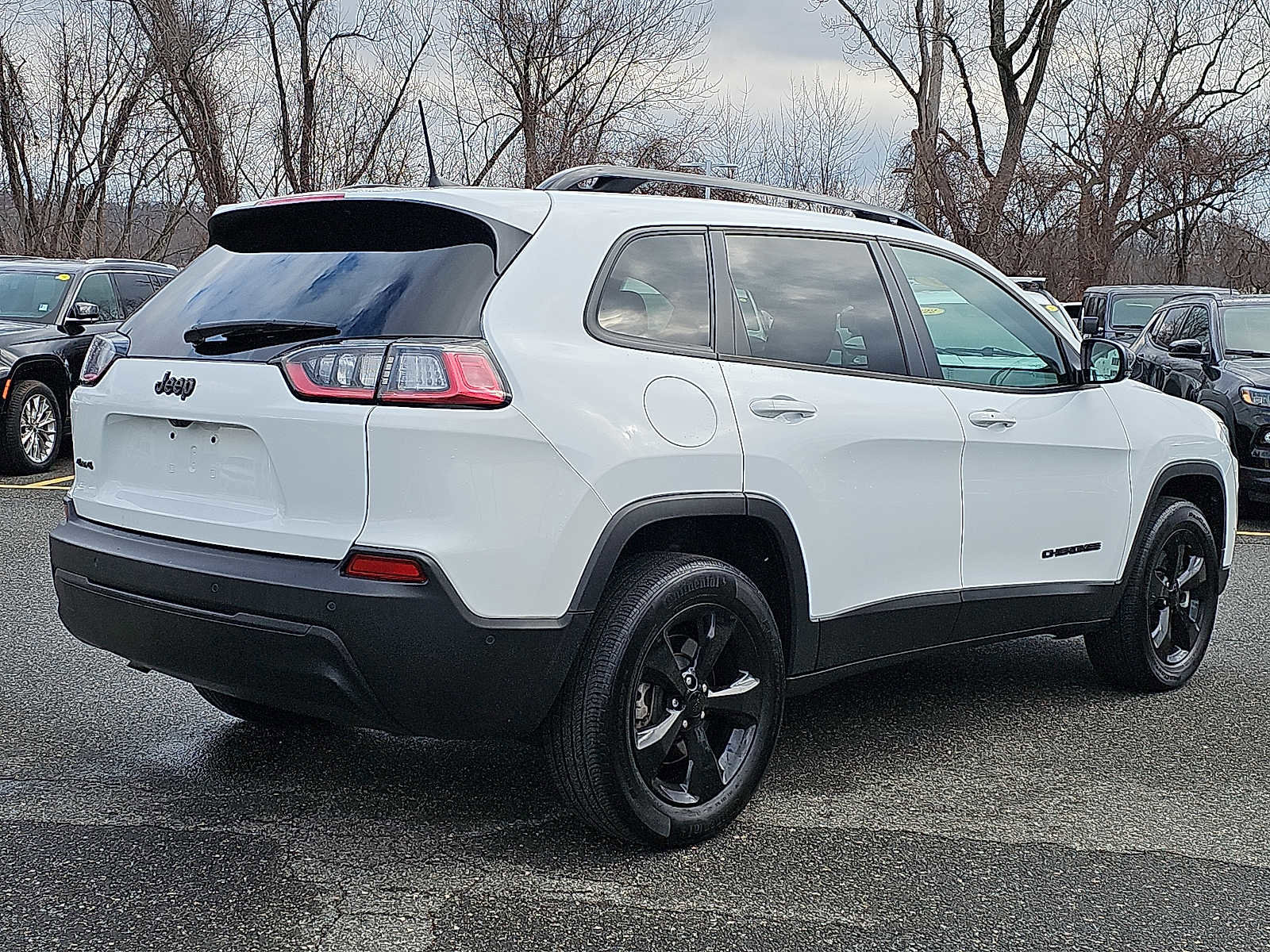 Used 2023 Jeep Cherokee Altitude Lux image 6