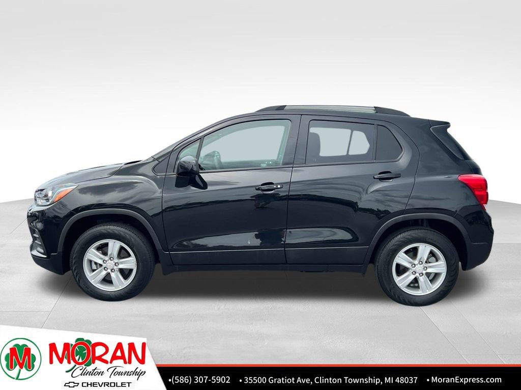 Certified 2022 Chevrolet Trax LT w/ Driver Confidence Package AWD/4WD image 3