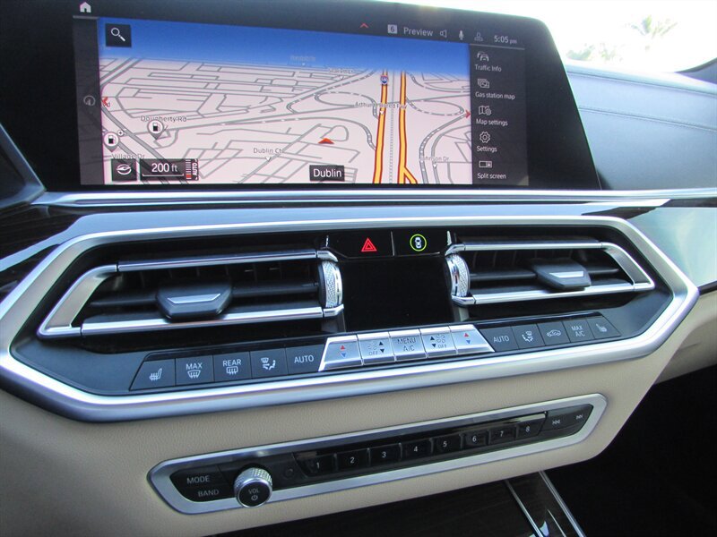 Used 2020 BMW X5 xDrive40i w/ Premium Package AWD/4WD image 17