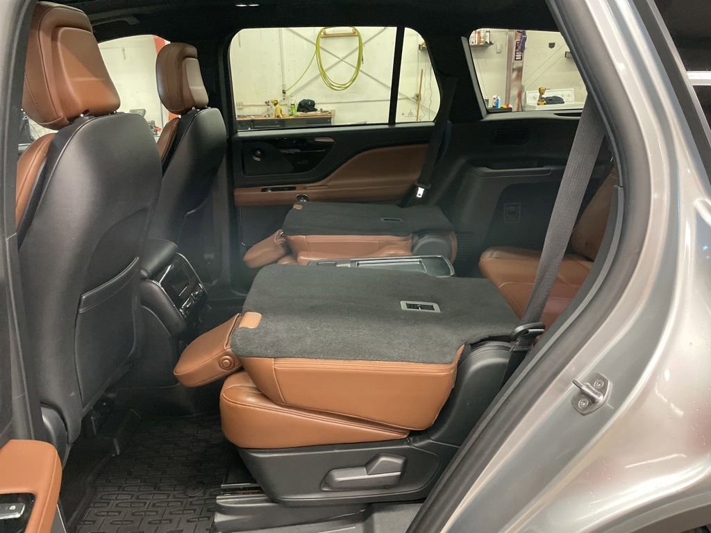Used 2020 Lincoln Aviator Reserve w/ Equipment Group 201A AWD/4WD image 29