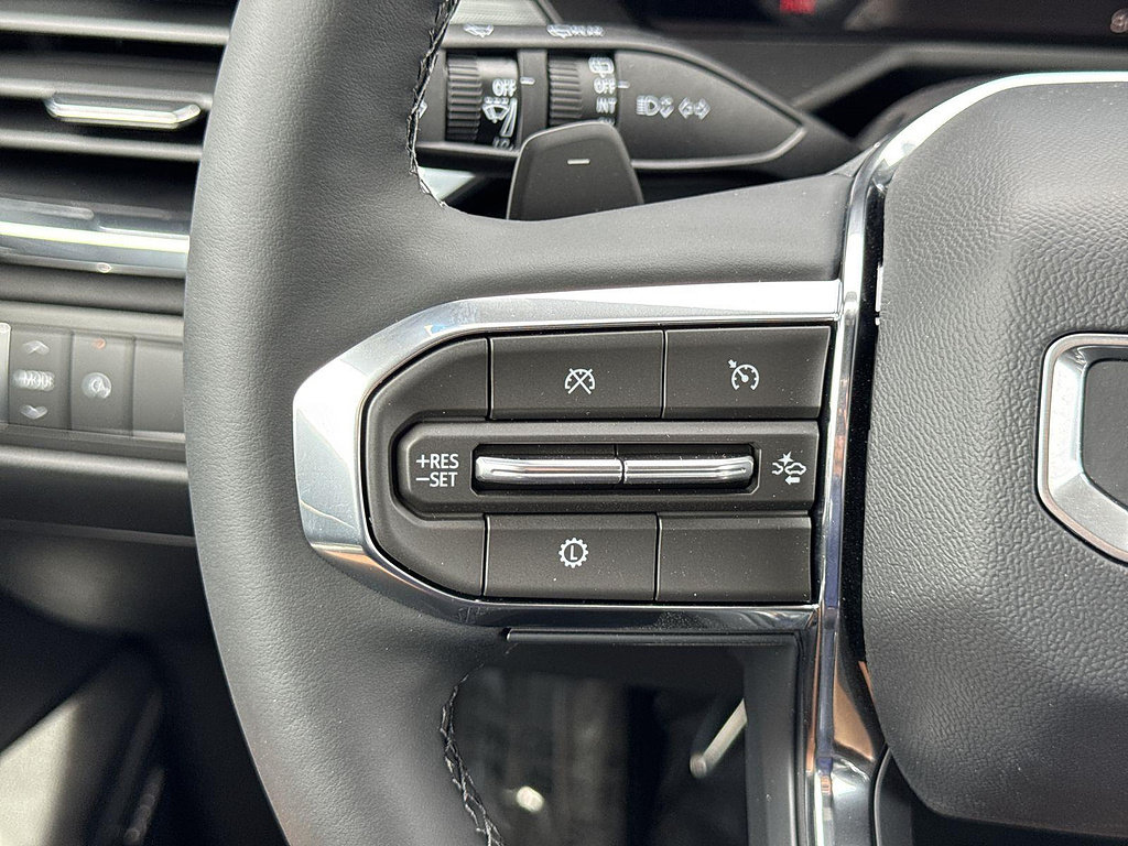 New 2026 GMC Acadia Elevation FWD image 9