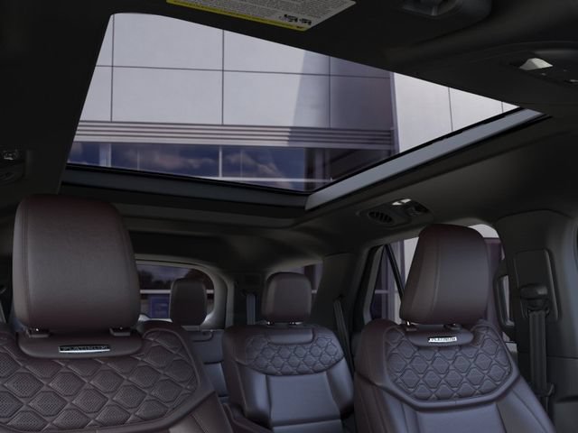 New 2026 Ford Explorer Platinum w/ LUX Leather Package AWD/4WD image 23