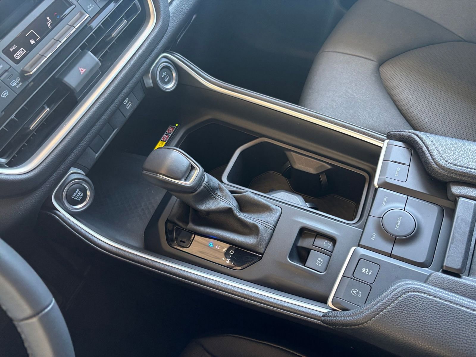 Used 2025 Toyota Grand Highlander FWD image 43