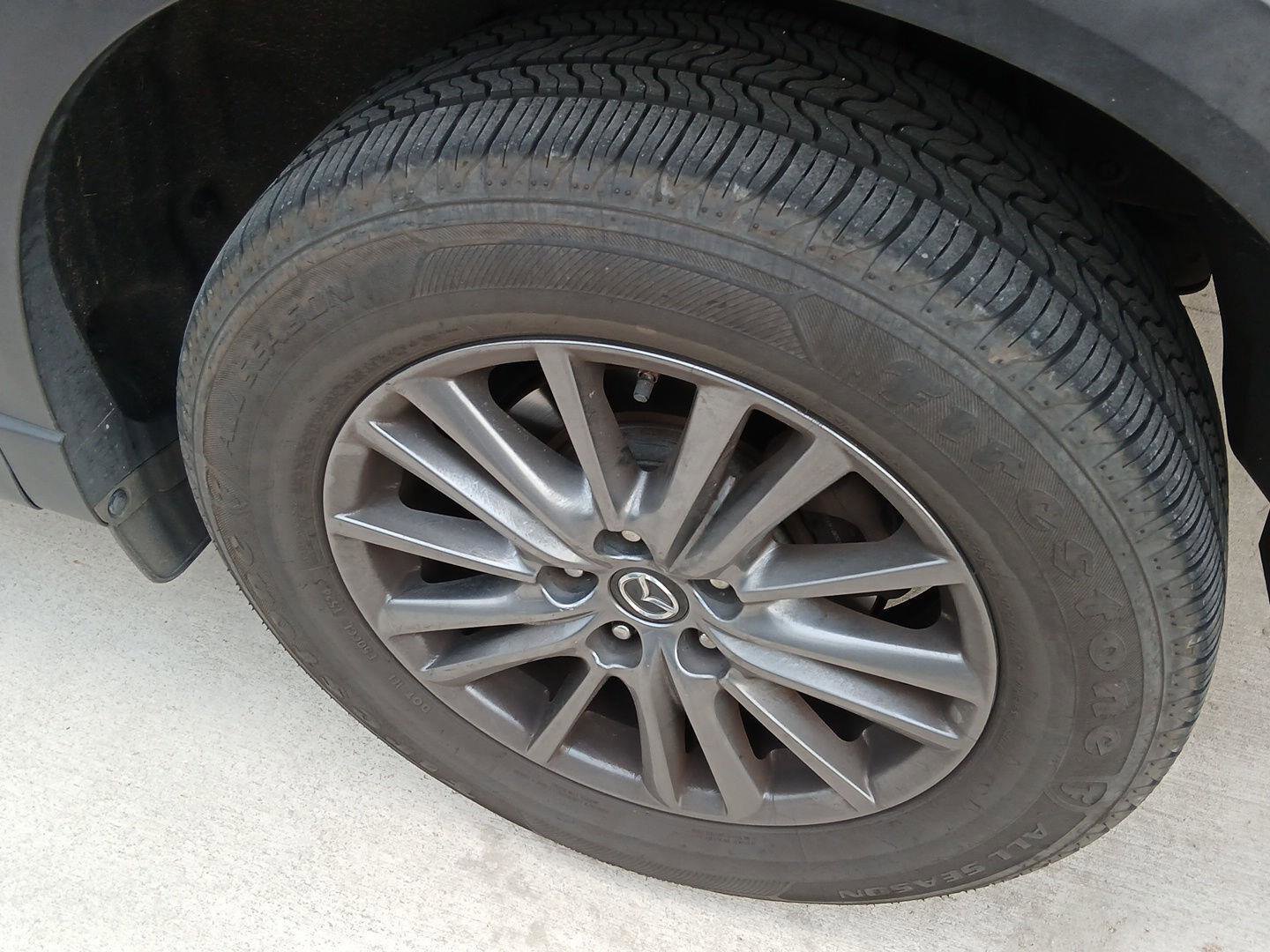 Used 2017 MAZDA CX-5 Touring w/ Preferred Equipment Package image 8