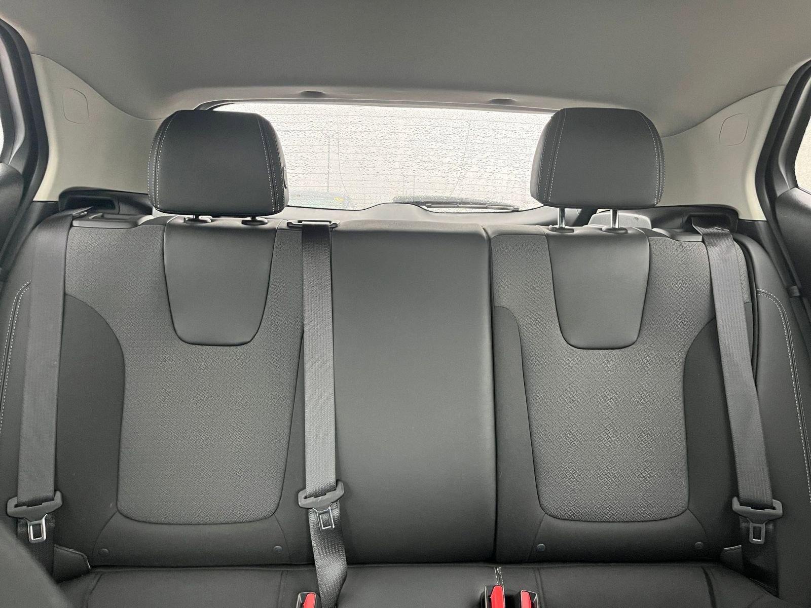 Used 2025 Buick Encore GX Preferred image 38