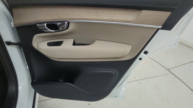 Used 2026 Volvo XC90 B6 Plus AWD/4WD image 44