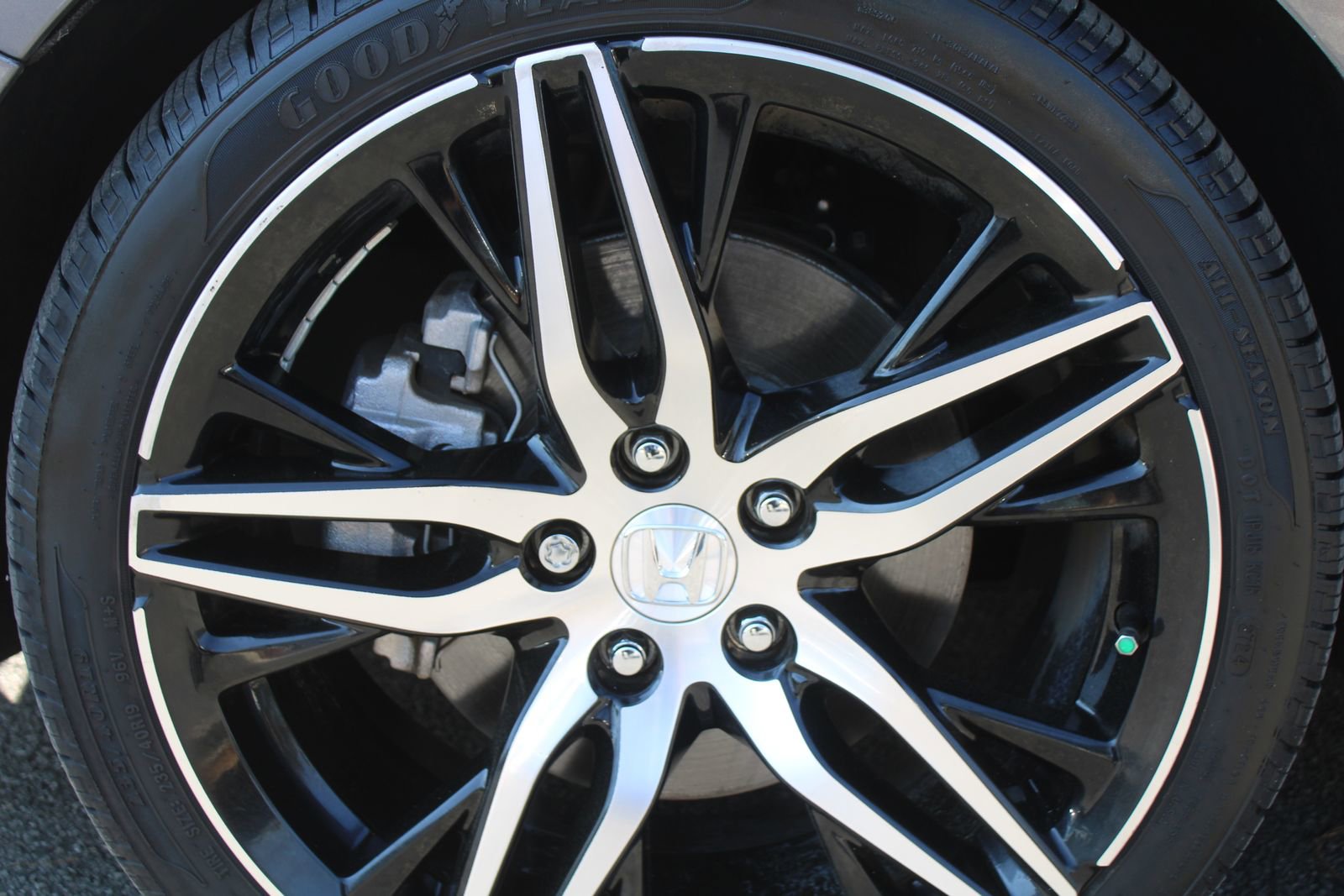 Used 2021 Honda Accord Touring image 17