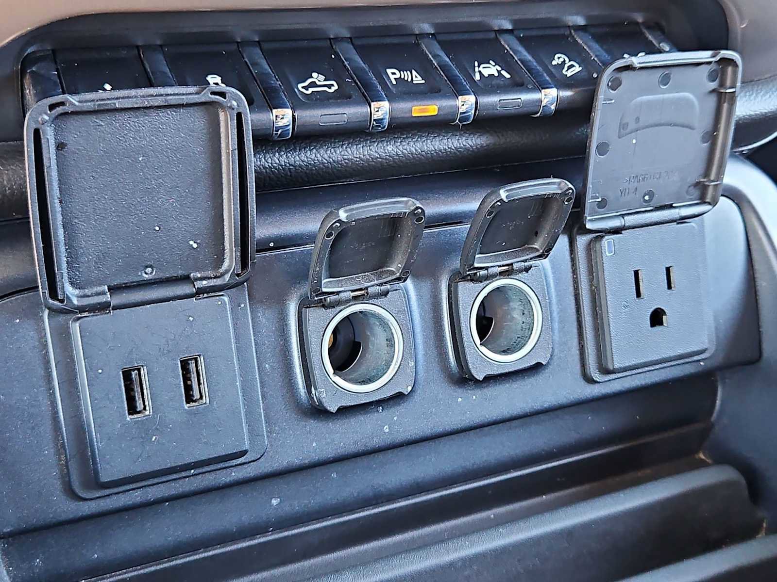 Used 2018 GMC Sierra 1500 Denali w/ Denali Ultimate Package image 32