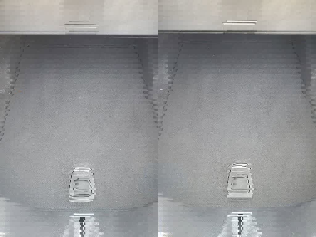 Used 2018 Mercedes-Benz E 400 E 400 image 8