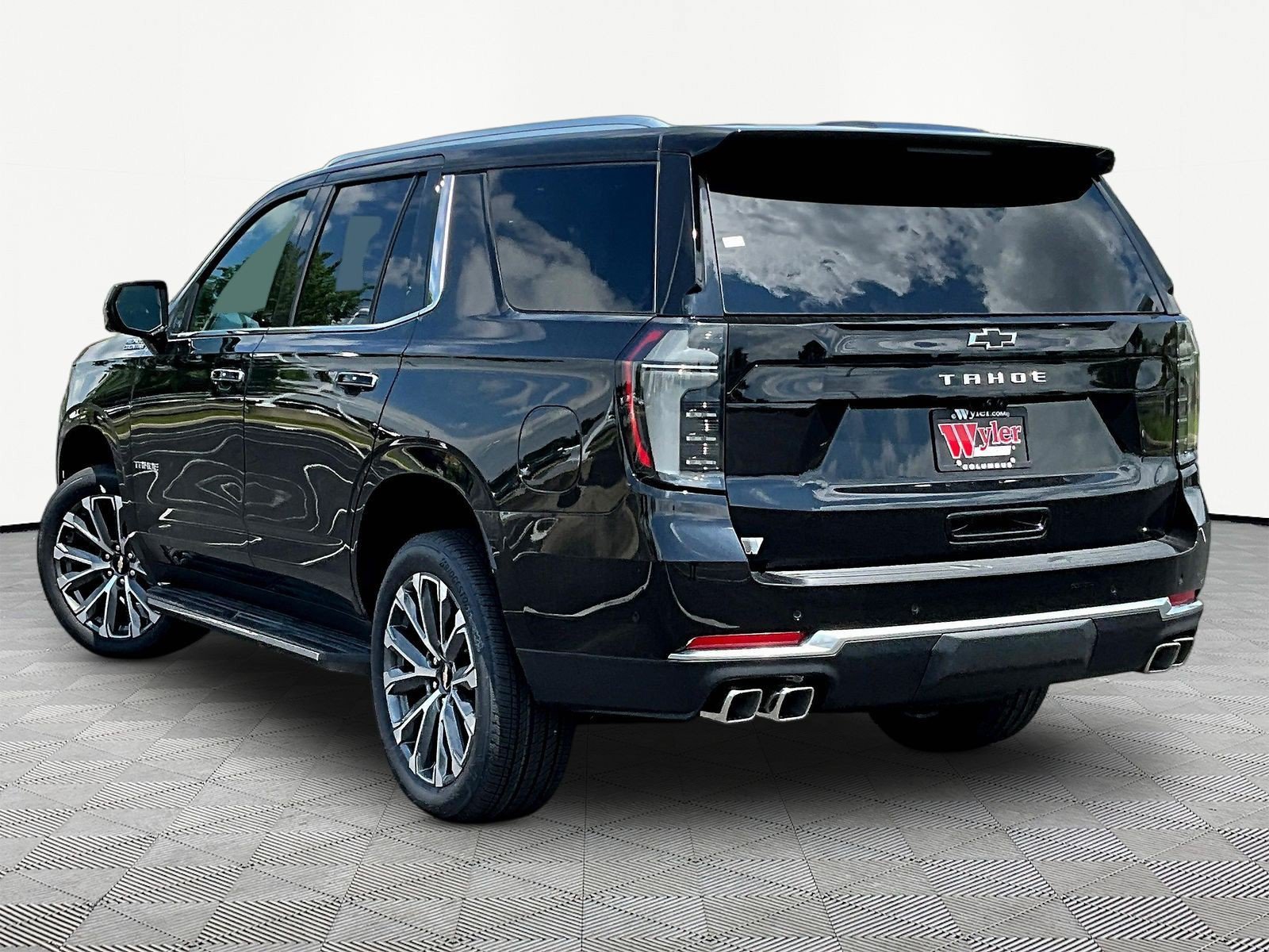 New 2026 Chevrolet Tahoe High Country w/ Sun And Tow Package AWD/4WD image 4