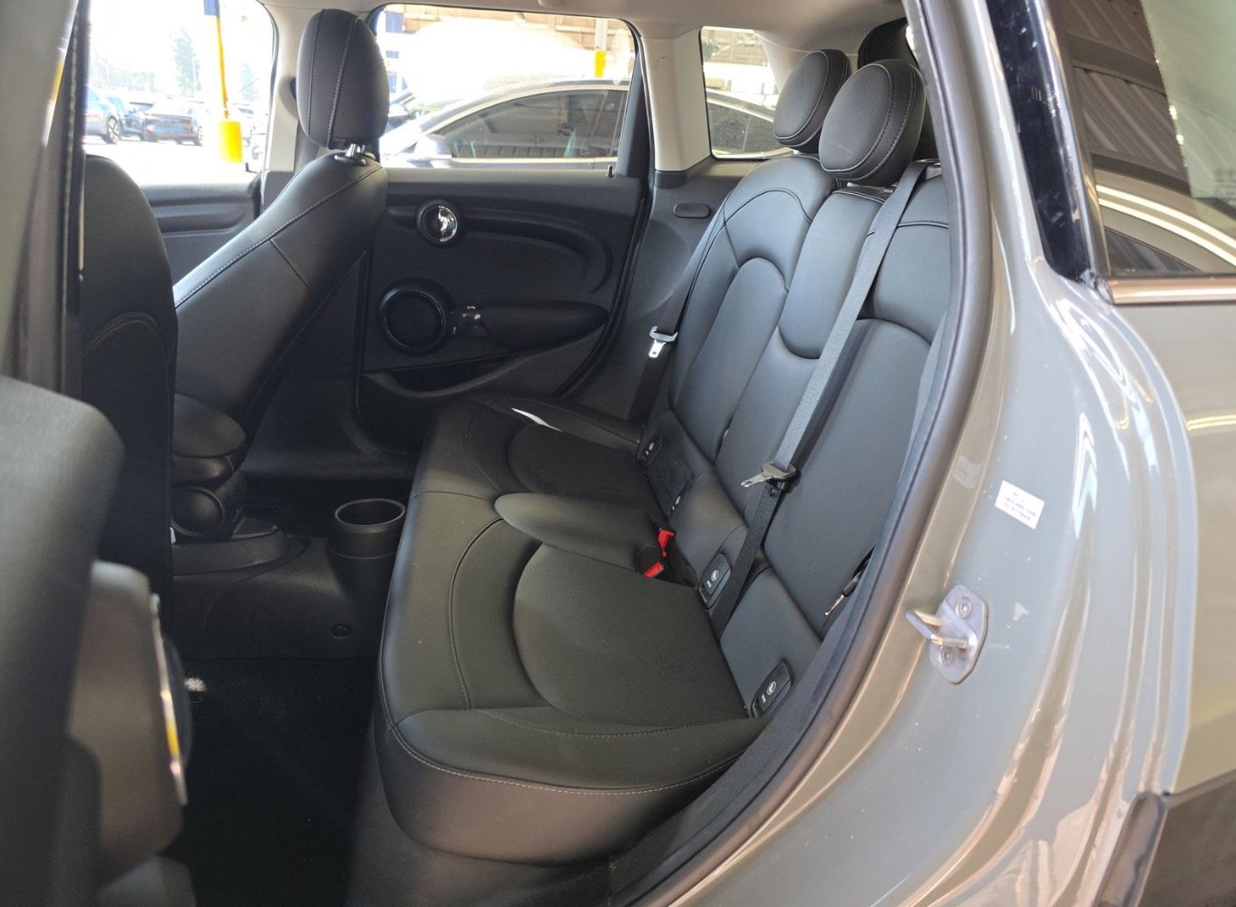 Used 2019 MINI Cooper 4-Door Hardtop FWD image 7
