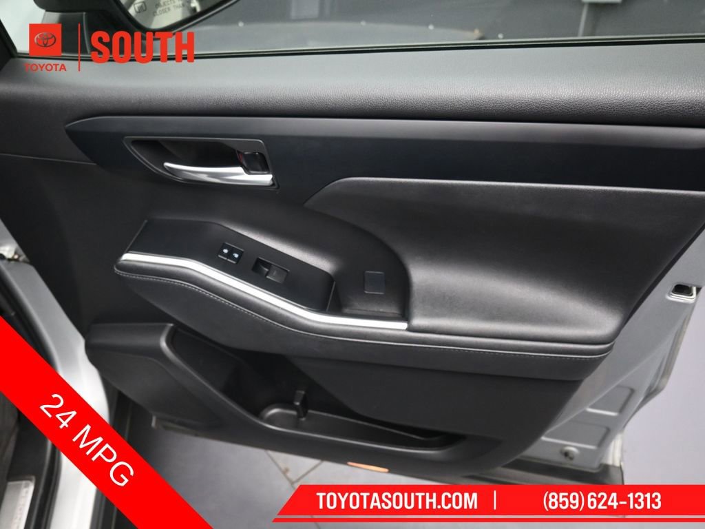 Used 2023 Toyota Highlander XSE image 36
