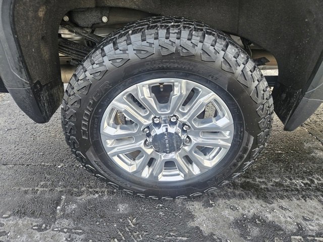 Used 2022 GMC Sierra 3500 Denali image 28