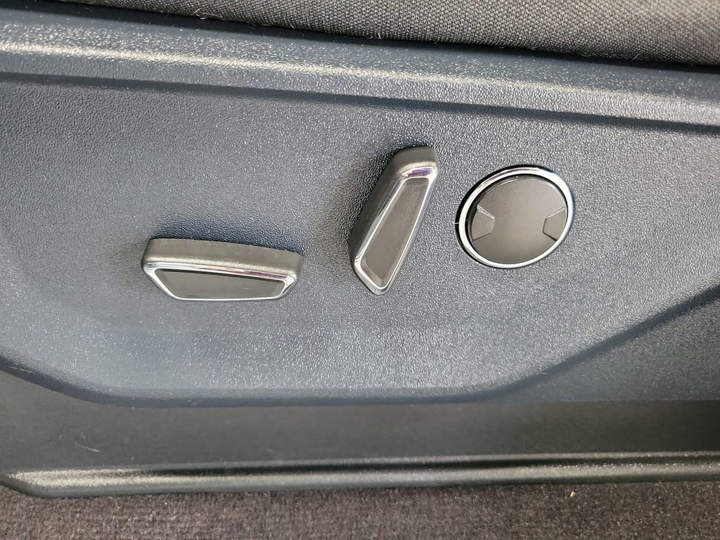 Used 2021 Ford F150 XLT w/ Equipment Group 302A High image 34