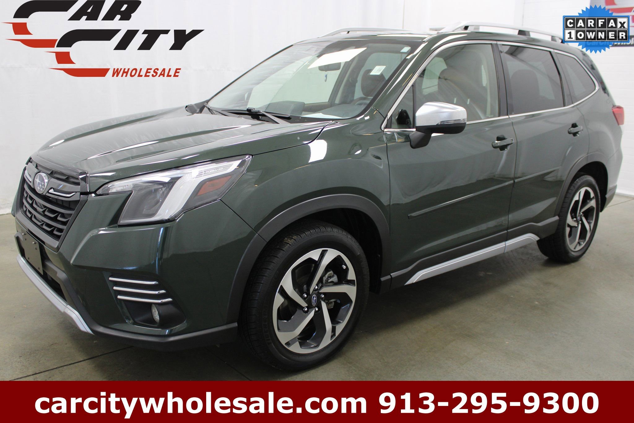 Used 2023 Subaru Forester Touring image 1