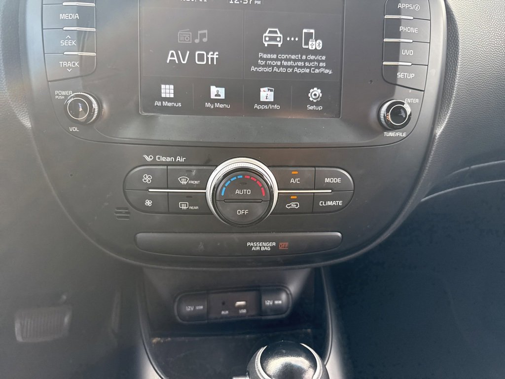 Used 2019 Kia Soul + image 10