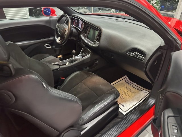 Used 2015 Dodge Challenger R/T Scat Pack w/ Scat Pack Appearance Package image 15