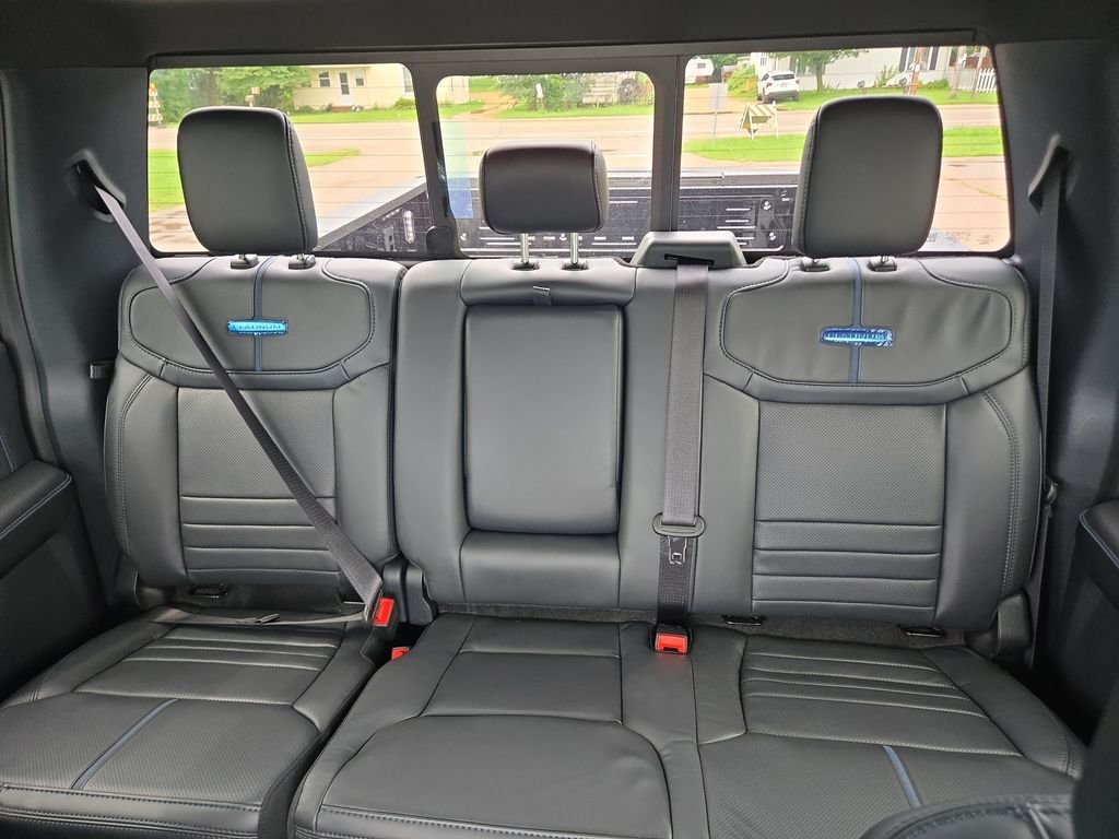 New 2026 Ford F250 Platinum AWD/4WD image 19