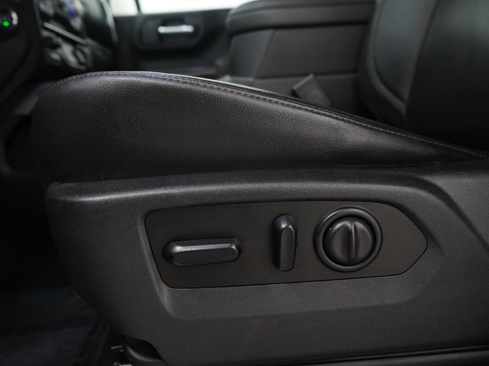 Used 2020 GMC Sierra 1500 SLT w/ SLT Premium Plus Package image 26