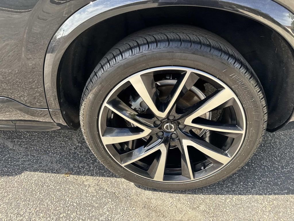 Used 2020 Volvo XC90 T6 Momentum image 7