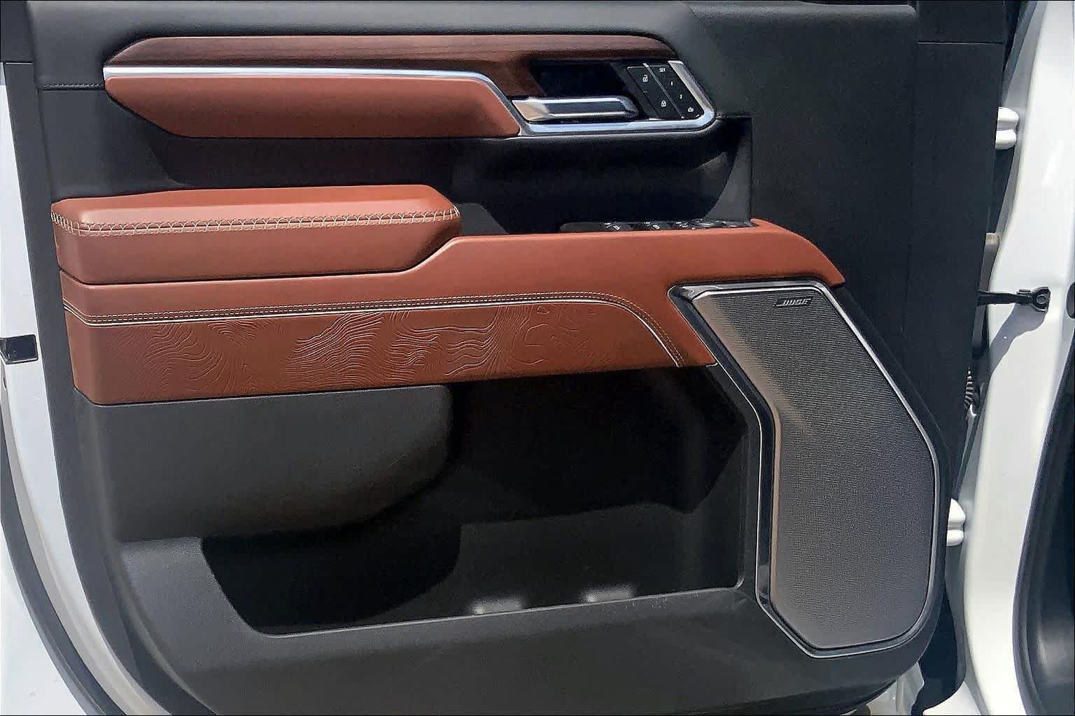 Certified 2025 GMC Sierra 2500 Denali Ultimate AWD/4WD image 21