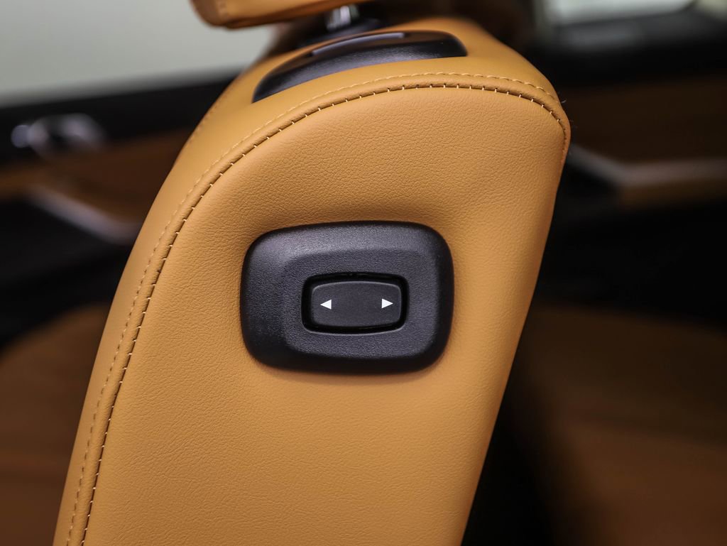 Used 2026 BMW X7 xDrive40i image 23