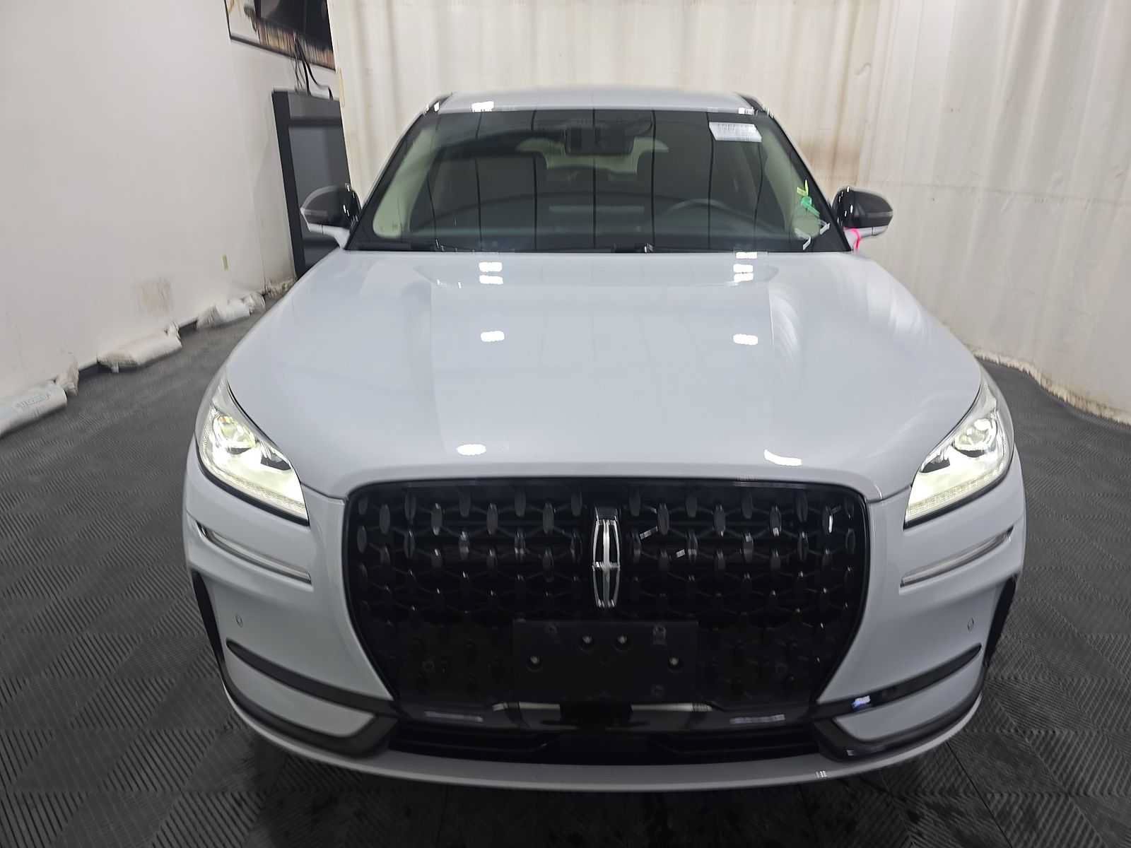 Used 2025 Lincoln Corsair Reserve w/ Jet Appearance Package AWD/4WD image 14