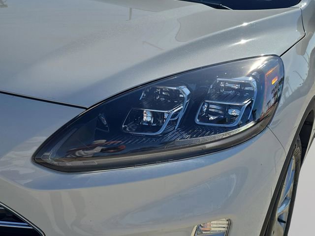 Used 2022 Ford Escape Titanium w/ Titanium Elite Package AWD/4WD image 6