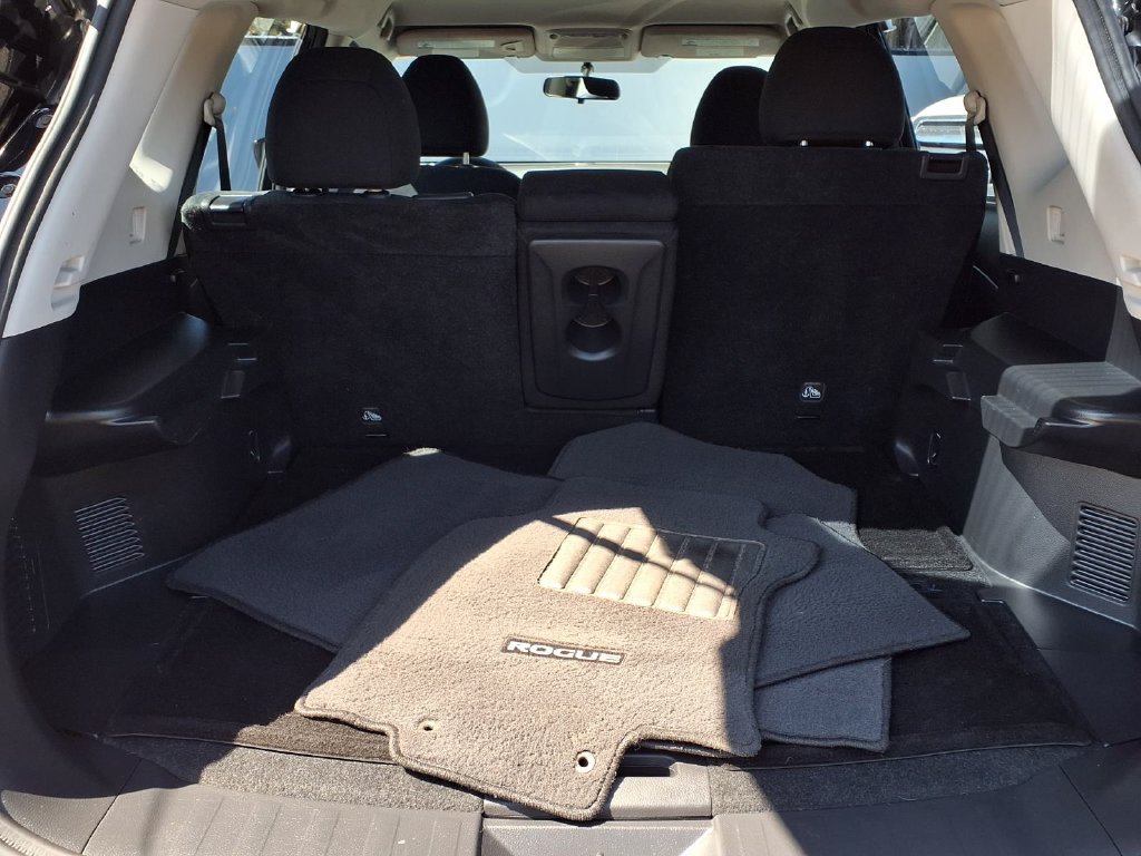 Used 2016 Nissan Rogue S FWD image 5